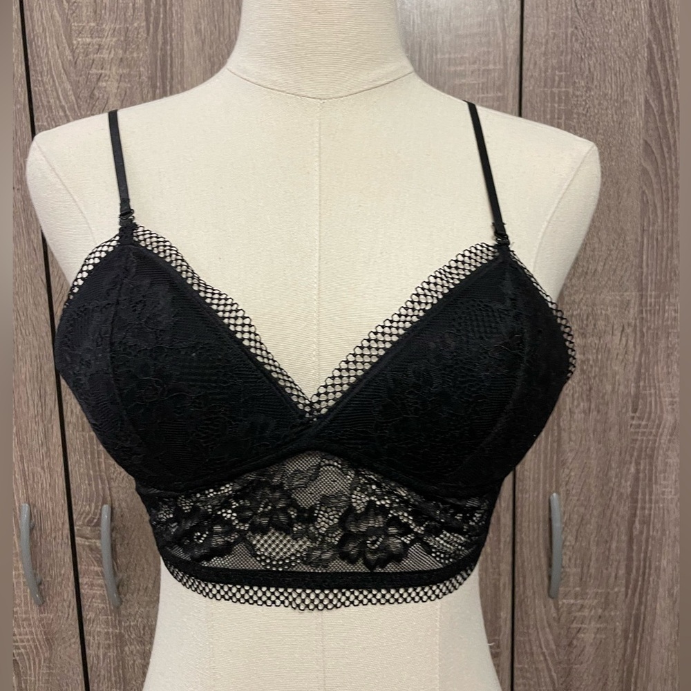 Cute Sexy Black Lace Bralette with adjustable straps.